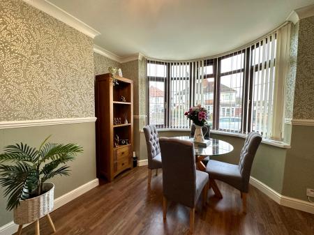 3 bedroom Semi-detached house for sale in Willow Avenue, Wednesfield, Wolverhampton, WV11