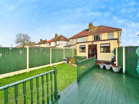 3 bedroom Semi-detached house for sale in Willow Avenue, Wednesfield, Wolverhampton, WV11