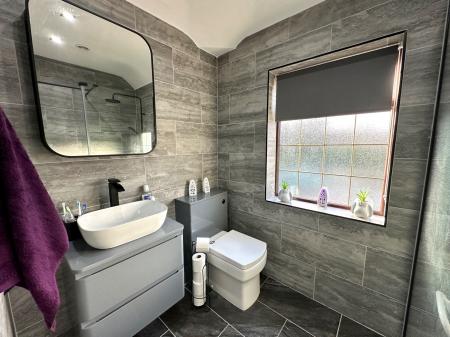 3 bedroom Semi-detached house for sale in Willow Avenue, Wednesfield, Wolverhampton, WV11