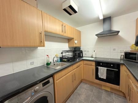 2 bedroom Flat for sale in Rosemary Avenue, Goldthorn Park, Wolverhampton, WV4