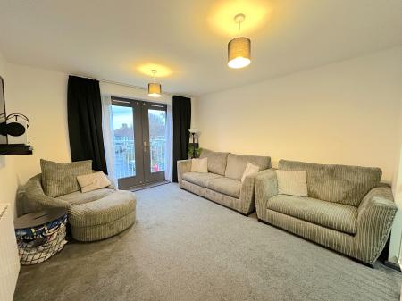 2 bedroom Flat for sale in Rosemary Avenue, Goldthorn Park, Wolverhampton, WV4