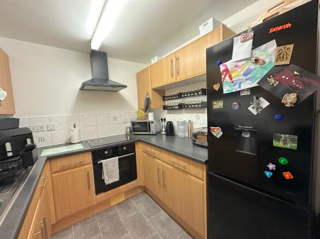 2 bedroom Flat for sale in Rosemary Avenue, Goldthorn Park, Wolverhampton, WV4