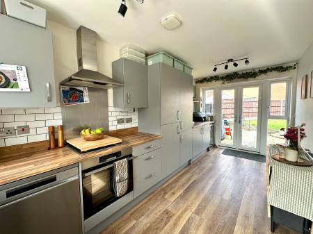 3 bedroom Semi-detached house for sale in Comet Drive, Bushbury, Wolverhampton, WV10