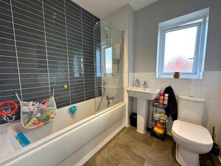 3 bedroom Semi-detached house for sale in Comet Drive, Bushbury, Wolverhampton, WV10