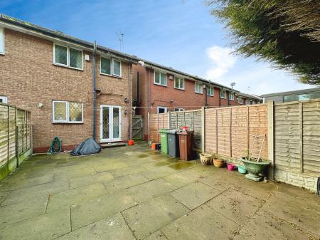 2 bedroom Semi-detached house for sale in Shayler Grove, Wolverhampton, WV2