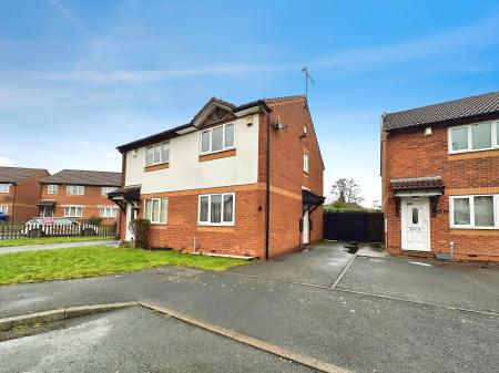 2 bedroom Semi-detached house for sale in Barn Farm Close, Bilston, Wolverhampton, WV14
