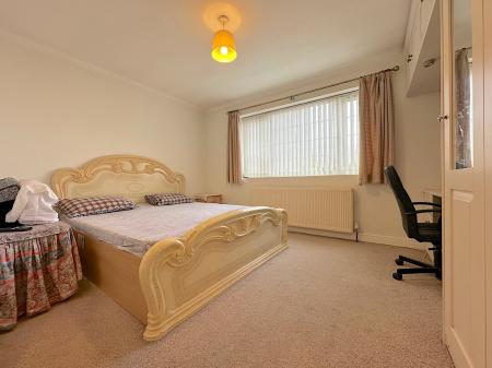 6 bedroom Detached house for sale in Parkfield Road, Parkfields, Wolverhampton, WV4