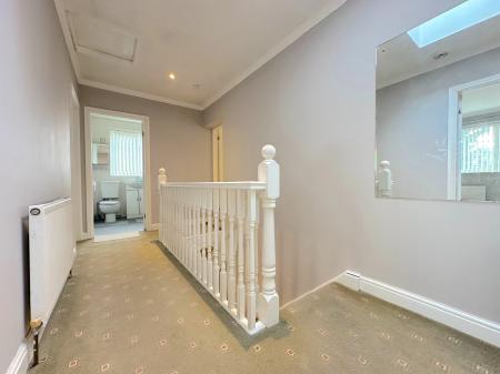 6 bedroom Detached house for sale in Parkfield Road, Parkfields, Wolverhampton, WV4
