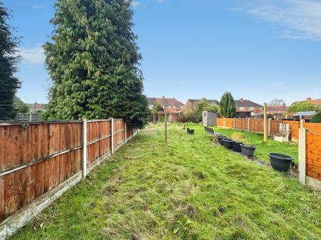 1 bedroom Maisonette for sale in Grasmere Close, Wednesfield, Wolverhampton, WV11