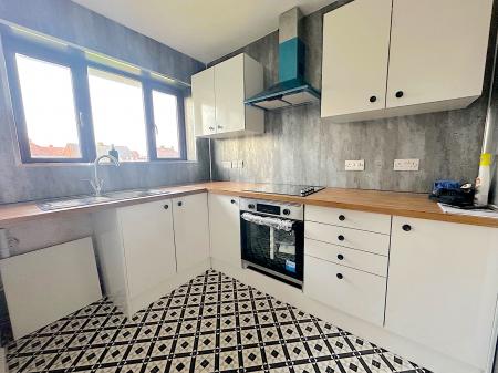 1 bedroom Maisonette for sale in Grasmere Close, Wednesfield, Wolverhampton, WV11