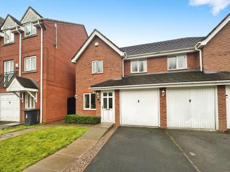 3 bedroom Semi-detached house for sale in Perch Close, Heath Town, Wolverhampton, WV10