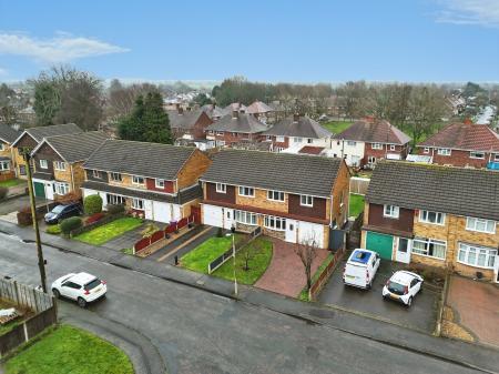 3 bedroom Semi-detached house for sale in Robin Grove, Wednesfield, Wolverhampton, WV11