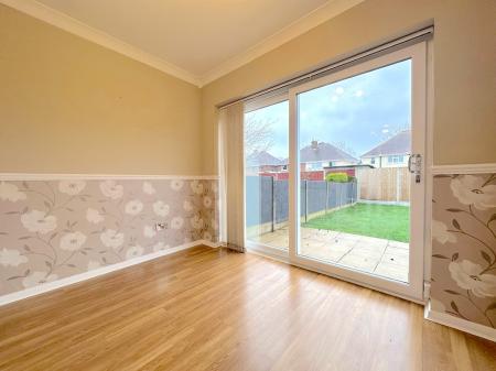 3 bedroom Semi-detached house for sale in Robin Grove, Wednesfield, Wolverhampton, WV11