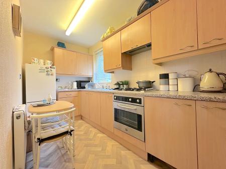 1 bedroom Flat for sale in Highfield Avenue, Westcroft, Wolverhampton, WV10