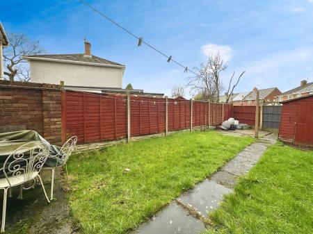 1 bedroom Flat for sale in Highfield Avenue, Westcroft, Wolverhampton, WV10