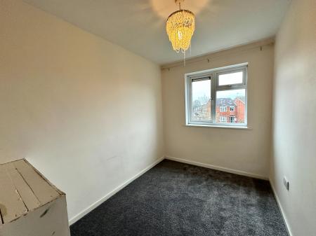 3 bedroom Semi-detached house to let in Eastney Crescent, Wolverhampton, WV8