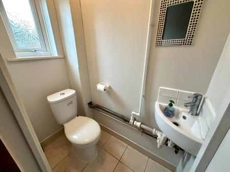 3 bedroom Semi-detached house to let in Eastney Crescent, Wolverhampton, WV8