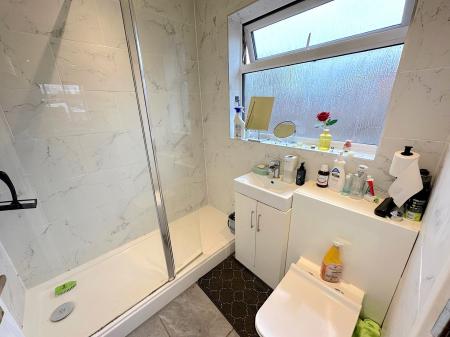 1 bedroom Flat for sale in Melrose Drive, Perton, Wolverhampton, WV6