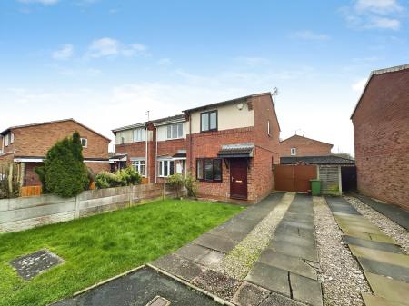2 bedroom End of terrace house for sale in Solent Close, Pendeford, Wolverhampton, WV9