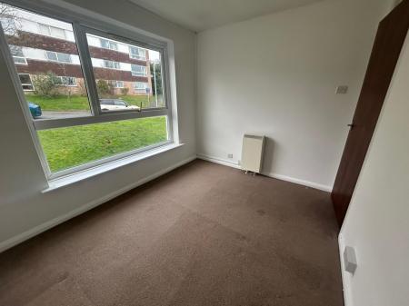 2 bedroom Apartment to let in High Meadows, Wolverhampton, WV6