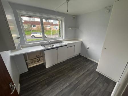 2 bedroom Apartment to let in High Meadows, Wolverhampton, WV6