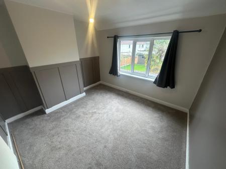 3 bedroom Semi-detached house to let in Beechwood Avenue, Wednesfield, WV11