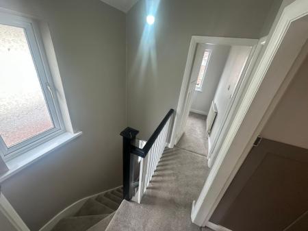 3 bedroom Semi-detached house to let in Beechwood Avenue, Wednesfield, WV11