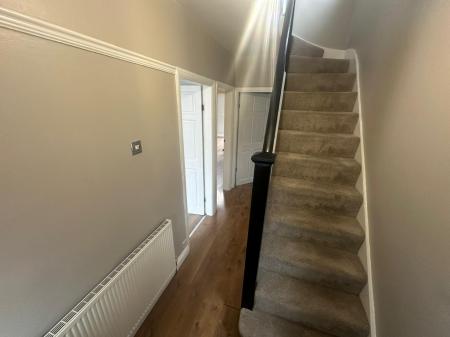 3 bedroom Semi-detached house to let in Beechwood Avenue, Wednesfield, WV11