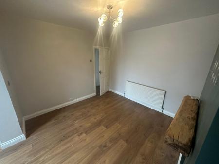 3 bedroom Semi-detached house to let in Beechwood Avenue, Wednesfield, WV11
