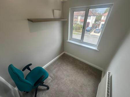 3 bedroom Semi-detached house to let in Beechwood Avenue, Wednesfield, WV11