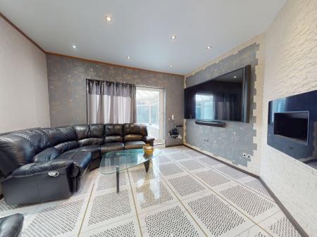 3 bedroom Semi-detached house for sale in Cannock Road, Fallings Park, Wolverhampton, WV10