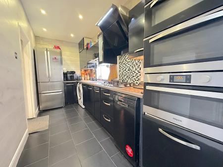 3 bedroom Semi-detached house for sale in Cannock Road, Fallings Park, Wolverhampton, WV10