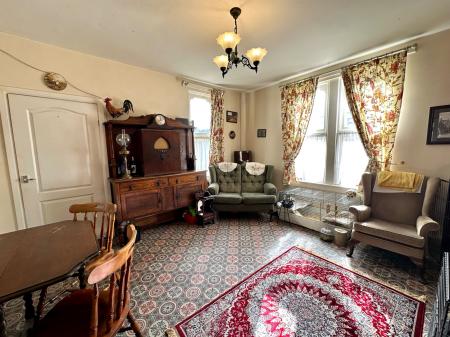 2 bedroom Detached house for sale in High Street, Brierley Hill, Dudley, DY5