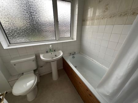 3 bedroom Semi-detached house to let in Grafton Drive, Willenhall, WV13