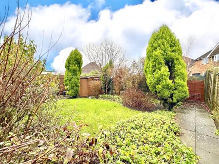 2 bedroom Bungalow to let in Ward Street, Bilston, WV14