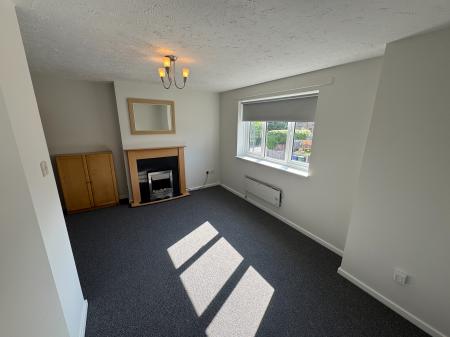 2 bedroom Apartment to let in Apple Walk, Heath Hayes, Cannock, WS11