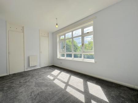 2 bedroom Duplex to let in Aldersley Road, Wolverhampton, WV6