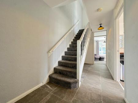 2 bedroom Duplex to let in Aldersley Road, Wolverhampton, WV6