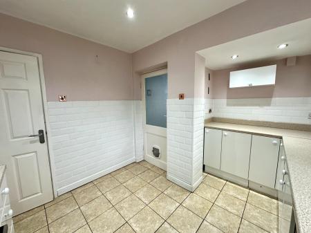 3 bedroom Semi-detached house for sale in Ennerdale Road, Tettenhall, Wolverhampton, WV6