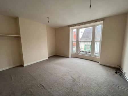 1 bedroom Studio flat to let in Cross Street, Willenhall, WV13