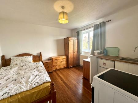 3 bedroom Semi-detached house for sale in Shackleton Drive, Perton, Wolverhampton, WV6