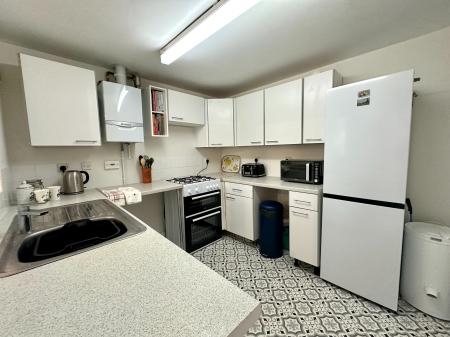 3 bedroom Semi-detached house for sale in Shackleton Drive, Perton, Wolverhampton, WV6