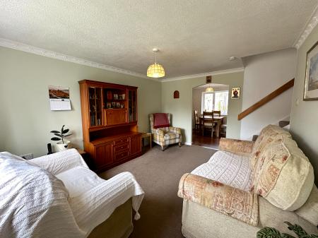 3 bedroom Semi-detached house for sale in Shackleton Drive, Perton, Wolverhampton, WV6