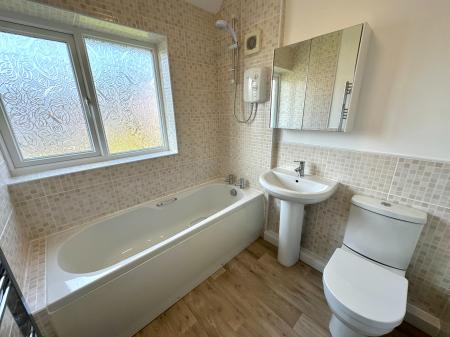 3 bedroom Semi-detached house for sale in Thomas Mason Close, Wednesfield, Wolverhampton, WV11