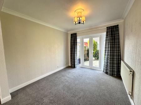 3 bedroom Semi-detached house for sale in Thomas Mason Close, Wednesfield, Wolverhampton, WV11