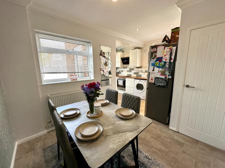 2 bedroom Semi-detached house for sale in Westport Crescent, Wednesfield, Wolverhampton, WV11