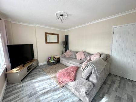 2 bedroom Semi-detached house for sale in Westport Crescent, Wednesfield, Wolverhampton, WV11