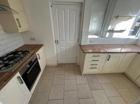 2 bedroom Semi-detached house to let in Carlton Avenue, Wednesfield, Wolverhampton, WV11