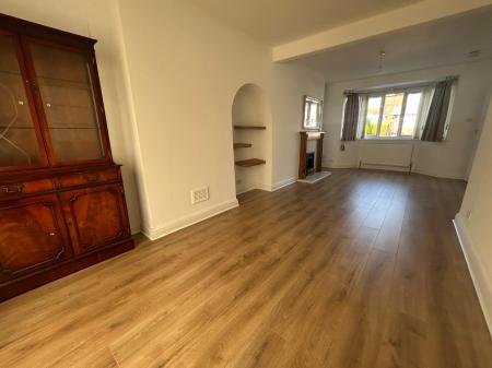 2 bedroom Semi-detached house to let in Carlton Avenue, Wednesfield, Wolverhampton, WV11