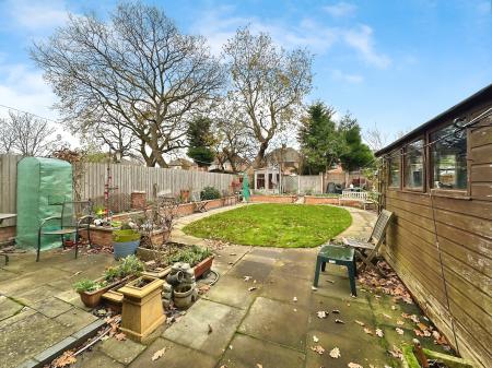 4 bedroom Semi-detached house for sale in Deyncourt Road, Fallings Park, Wolverhampton, WV10